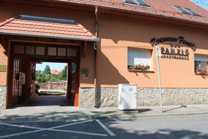 Rozmann Family Panzio & Apartmanhaz Sárvár 외부 사진